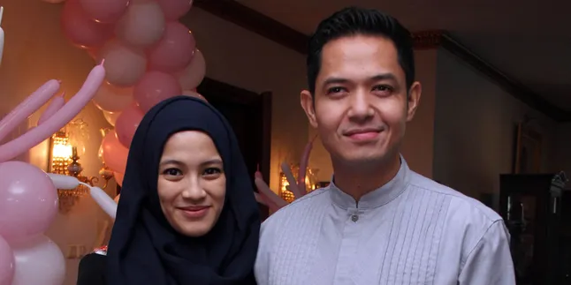 Ini Dia Arti Nama Calon Bayi Alyssa Soebandono dan Dude Harlino Ini Dia Arti Nama Calon Bayi Alyssa Soebandono dan Dude Harlino