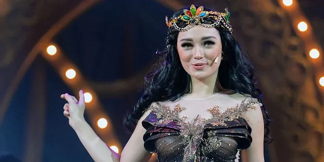 Ini Bagian Tubuh Paling Seksi Menurut Zaskia Gotik Ini Bagian Tubuh Paling Seksi Menurut Zaskia Gotik