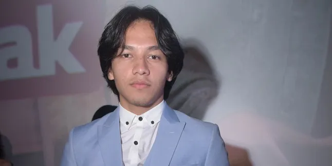 Ini Beda 'SURAT CINTA UNTUK STARLA' Versi Web Series & Layar Lebar Ini Beda 'SURAT CINTA UNTUK STARLA' Versi Web Series & Layar Lebar