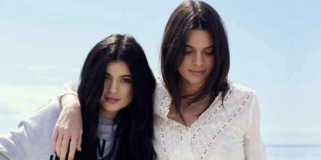 Ini Bukti Kendall dan Kylie Jenner Saudara Yang Kompak Abis!