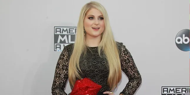 Ini Cara Meghan Trainor Rayakan Thanksgiving Carols, Pasti Ngakak