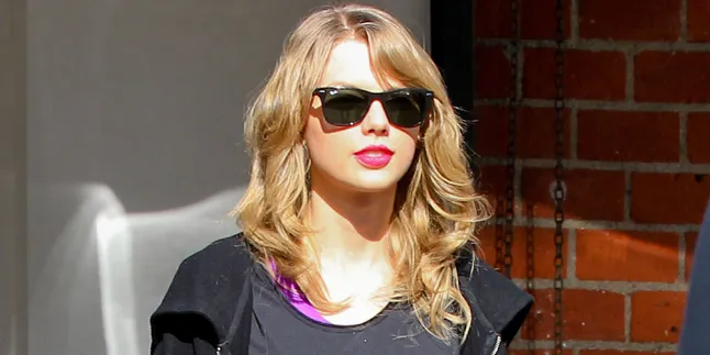 Ini Dia Jaket Favorit Taylor Swift