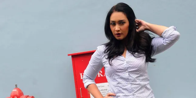 Ini Kenang-Kenangan Terindah Dari Deddy Dores Untuk Nafa Urbach