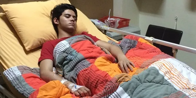 Ini Lho Alasan Kenapa Aliando Syarief Dirawat di Rumah Sakit Ini Lho Alasan Kenapa Aliando Syarief Dirawat di Rumah Sakit