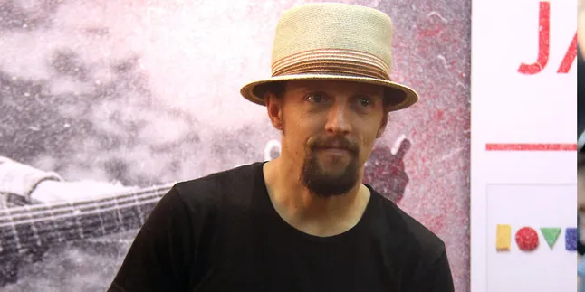 Ini Lho Detail Pernikahan Jason Mraz dan Christina Carano!