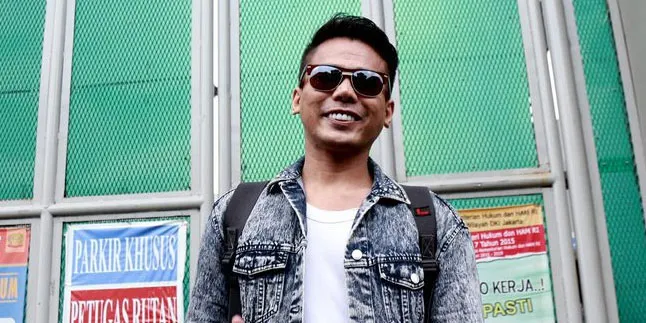 Ini Pesan Robby Abbas Untuk Artis Yang 'Meninggalkannya' Ini Pesan Robby Abbas Untuk Artis Yang 'Meninggalkannya'