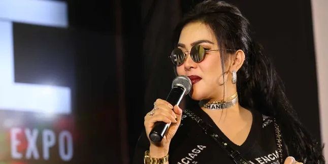Ini Reaksi Syahrini Disinggung Dapat Rp 1 Miliar Dari First Travel Ini Reaksi Syahrini Disinggung Dapat Rp 1 Miliar Dari First Travel