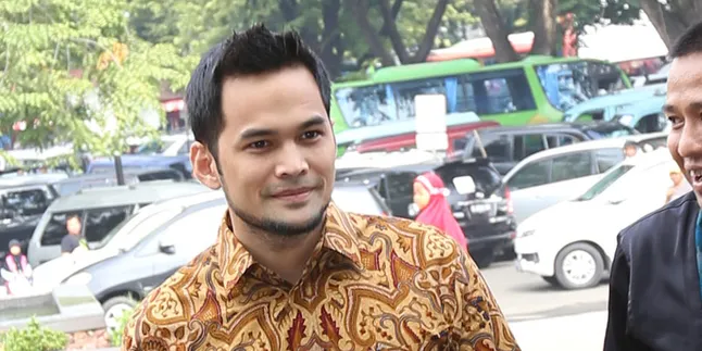 Ini Reaksi Teuku Wisnu Saat Dipanggil Ustaz Ini Reaksi Teuku Wisnu Saat Dipanggil Ustaz