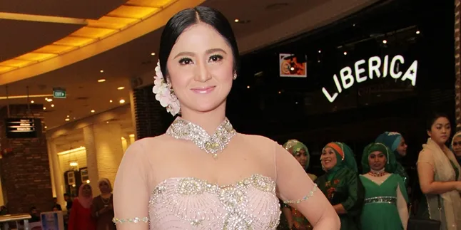 Ini Saran Dewi Perssik Pada Pemerintah Soal Pajak Untuk Sosmed