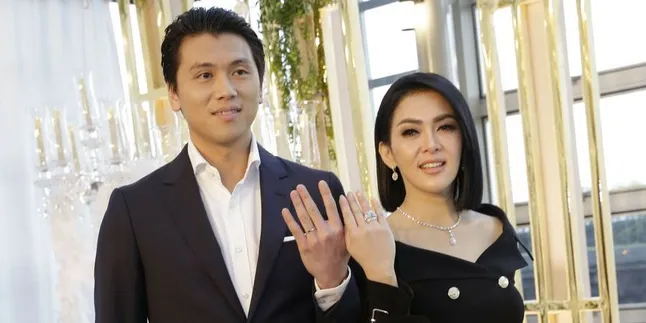 Ini Syarat Mamah Wati Saat Reino Barack Meminang Syahrini