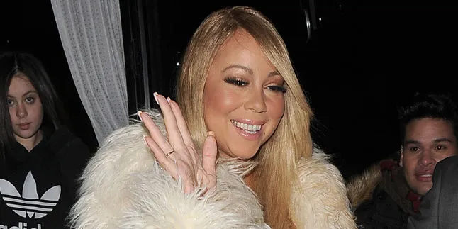 Inikah Alasan Mariah Carey Masih Pakai Cincin Tunangan 129 M? Inikah Alasan Mariah Carey Masih Pakai Cincin Tunangan 129 M?