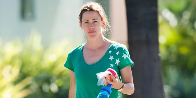 Inikah Bukti Jika Jennifer Garner Hamil Anak Ben Affleck? Inikah Bukti Jika Jennifer Garner Hamil Anak Ben Affleck?