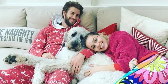 Inikah Bukti Kalau Miley Cyrus & Liam Hemsworth Sudah Menikah?