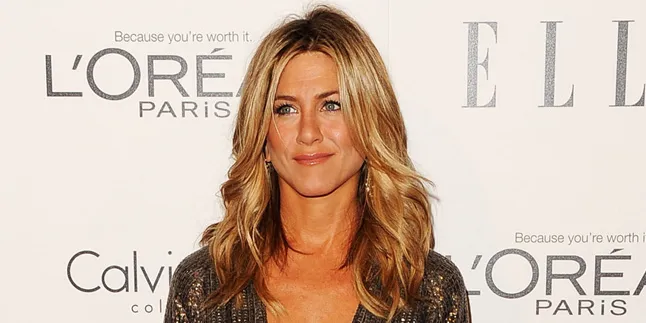 Inikah Jaket Tergila Yang Pernah Dipakai Jennifer Aniston? Inikah Jaket Tergila Yang Pernah Dipakai Jennifer Aniston?