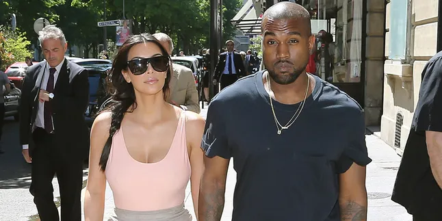 Inikah Kado Natal Dari Kanye West Untuk Kim Kardashian? Inikah Kado Natal Dari Kanye West Untuk Kim Kardashian?