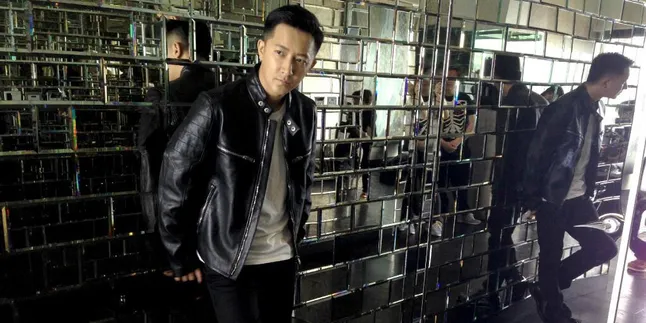 Inikah Penampakan Beberapa Detik Han Geng di 'TRANSFORMERS 4' ? Inikah Penampakan Beberapa Detik Han Geng di 'TRANSFORMERS 4' ?