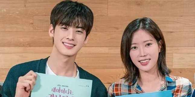 Inilah Adegan Dengan Cha Eunwoo Yang Paling Bikin Im Soo Hyang Berdebar Inilah Adegan Dengan Cha Eunwoo Yang Paling Bikin Im Soo Hyang Berdebar