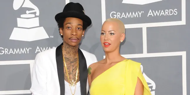 Inilah Bukti Bahwa Amber Rose - Wiz Khalifa Sudah Menikah