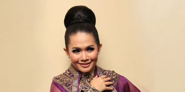 Inilah Penyebab Dea Mirella Gugat Cerai Roy Hasby