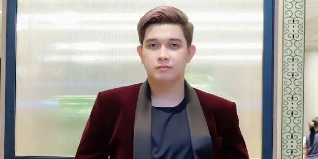 Inilah Sosok di Balik Kerennya Rambut Rizky Billar Inilah Sosok di Balik Kerennya Rambut Rizky Billar