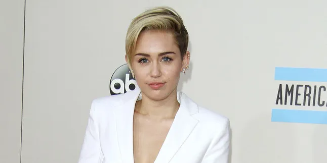Inilah Yang Dirasakan Miley Cyrus Saat Putus Cinta