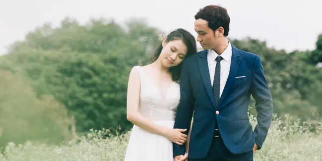 Inspirasi Photobooth Lamaran ala Korea, Simpel tapi Instagramable