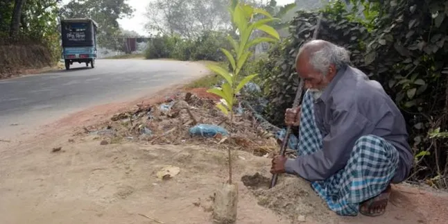 Inspiratif, Pria Ini Tanam Pohon Tiap Hari Selama 48 Tahun