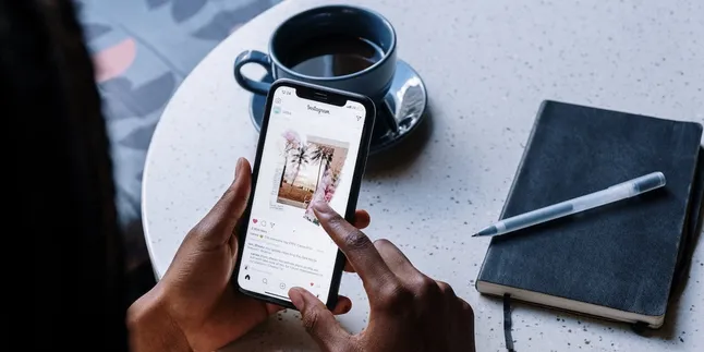 Instagram atau TikTok, Media Sosial Mana yang Mencerminkan Kepribadianmu? Temukan Jawabannya! Instagram atau TikTok, Media Sosial Mana yang Mencerminkan Kepribadianmu? Temukan Jawabannya!