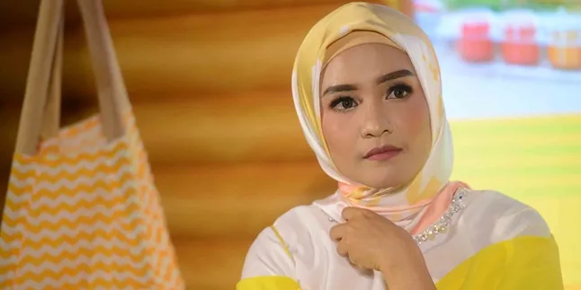 Intan Nuraini Ungkap Tidak Ada Pakem Buat Urus Anak