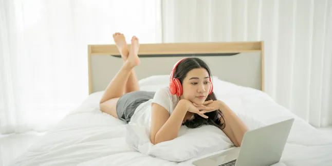 Internet Ngebut Nggak Pake Lemot, XL SATU Fiber Siap Bikin Kamu Betah di Rumah Internet Ngebut Nggak Pake Lemot, XL SATU Fiber Siap Bikin Kamu Betah di Rumah