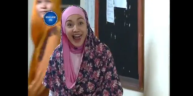Intip Cuplikan Episode 54 PESANTREN & ROCK N ROLL di Sini! Intip Cuplikan Episode 54 PESANTREN & ROCK N ROLL di Sini!