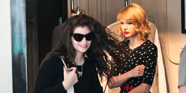 Intip Gaya Fashion Taylor Swift dan Lorde Yuk! Intip Gaya Fashion Taylor Swift dan Lorde Yuk!