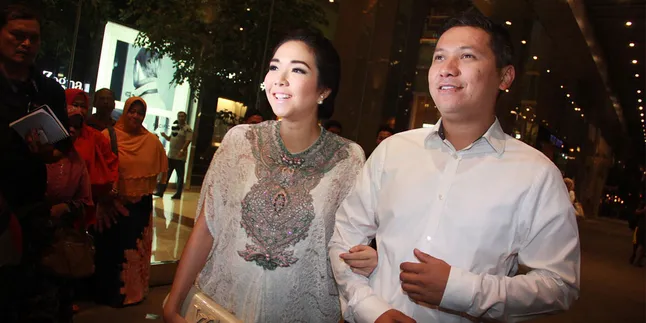 Intip Liburan Terakhir Gisel dan Gading Tahun Ini