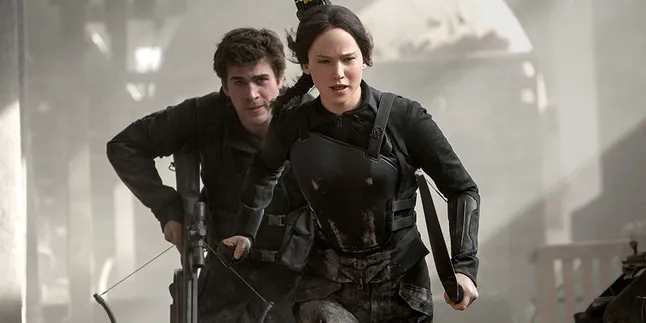 Intip Persiapan Perang Katniss di 'MOCKINGJAY PART 1' Intip Persiapan Perang Katniss di 'MOCKINGJAY PART 1'