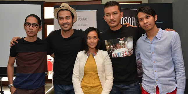 Intip Yuk Keseruan Proses Adaptasi 'FILOSOFI KOPI' di Sini Intip Yuk Keseruan Proses Adaptasi 'FILOSOFI KOPI' di Sini