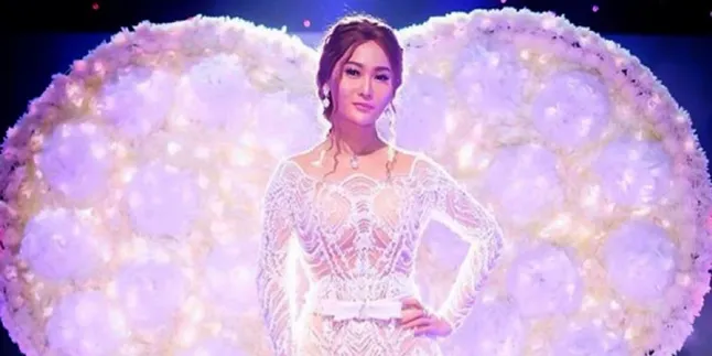 Inul Daratista Butuh 3 Orang Asisten Demi Menata Lemari Pakaiannya