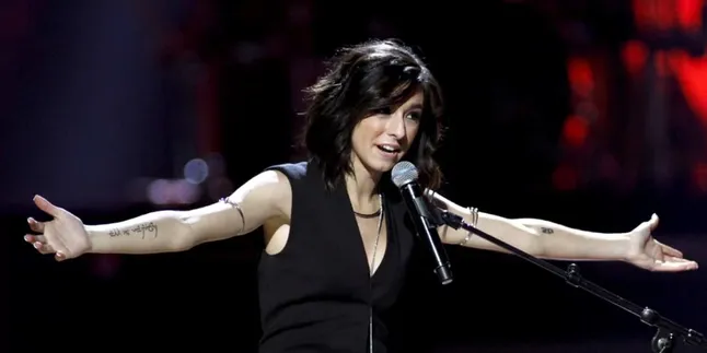 'Invisible', Single Baru Mendiang Christina Grimmie