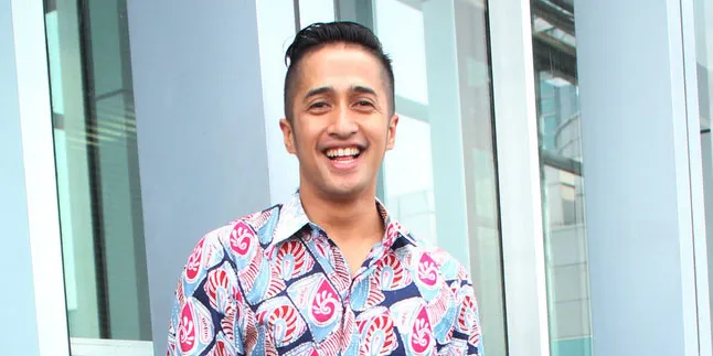 Irfan Hakim Menyesal Tak Dapat Tunaikan Ibadah Haji Irfan Hakim Menyesal Tak Dapat Tunaikan Ibadah Haji