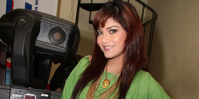 Irma Dharmawangsa Berharap Go International Dengan 'Awas Ular Bulu'