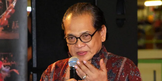 Isak Tangis Iringi Pemberangkatan Jenazah Ramli