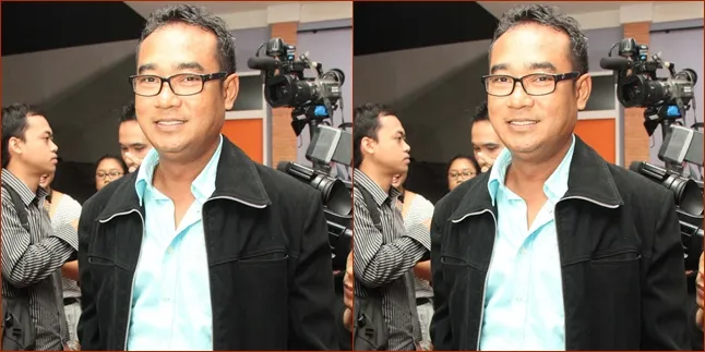 Isak Tangis Keluarga Warnai Pemakaman Yanni Libels Isak Tangis Keluarga Warnai Pemakaman Yanni Libels