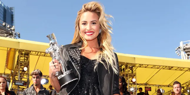 Istimewa Dari Demi Lovato Buat Kamu di Konsernya!