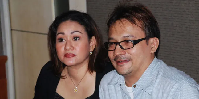 Istri Adi Bing Slamet: Kemarin Aku Sudah Musyrik Istri Adi Bing Slamet: Kemarin Aku Sudah Musyrik