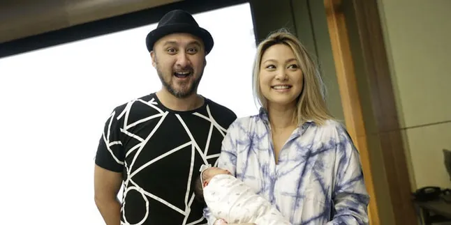 Istri Aqi Alexa Melahirkan Normal, Lewati Proses Persalinan 25 Jam