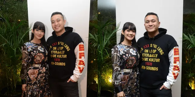 Istri Baru Pulih, Gilang Dirga Ungkap Keinginan Miliki Anak Lagi Istri Baru Pulih, Gilang Dirga Ungkap Keinginan Miliki Anak Lagi