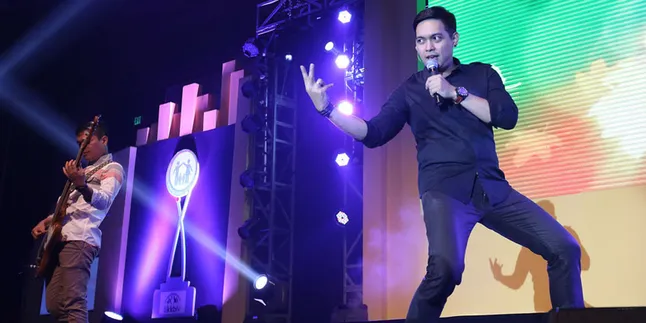 Istri Hamil 6 Bulan, Donnie Sibarani Juga Ikut 'Hamil' Istri Hamil 6 Bulan, Donnie Sibarani Juga Ikut 'Hamil'