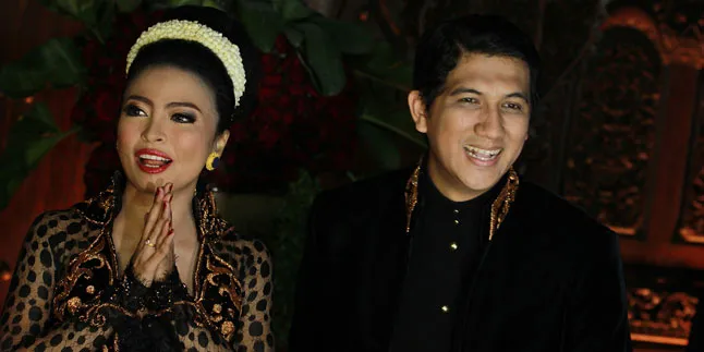 Istri Tengah Hamil, Arda Perlakukan Tantri Kotak Bak Ratu Istri Tengah Hamil, Arda Perlakukan Tantri Kotak Bak Ratu