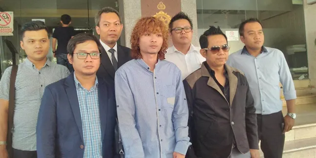 Istri Terbakar di Usaha Karaoke Inul, Sang Suami Minta Keadilan