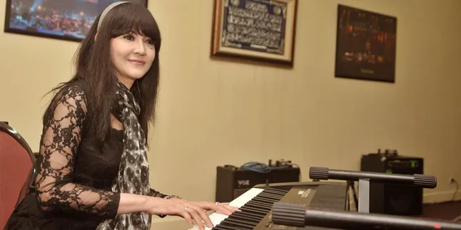 Ita Purnamasari, 'Penari Ular' Yang Lahir di TVRI