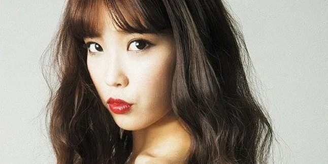 IU Akhirnya Berkomentar Pasca Skandal Foto Dengan Eunhyuk